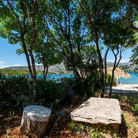 アパート Mak Račišće